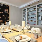 Luxury 2 Bedroom Apartment