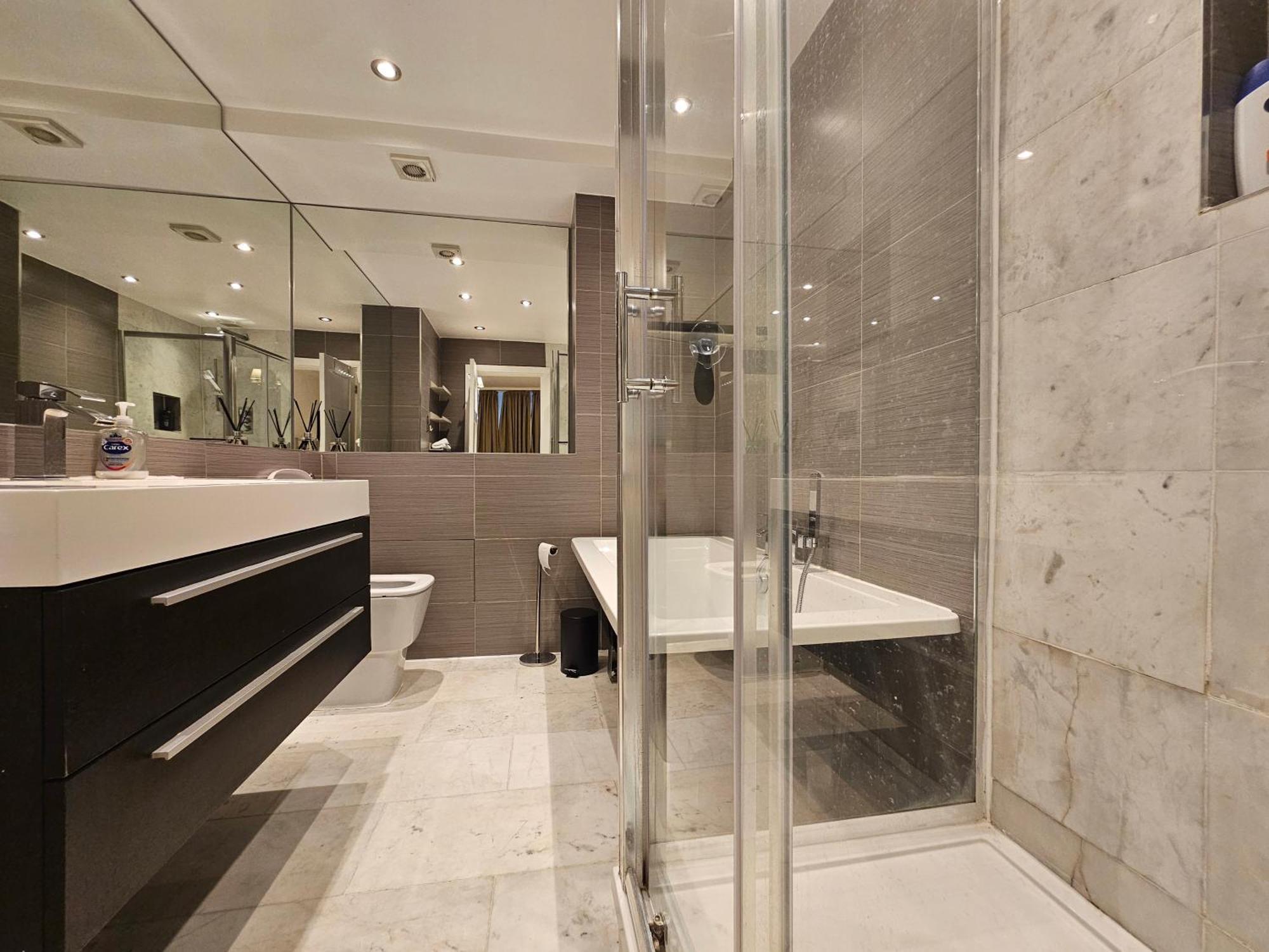 Appartamento Luxury 2 Bedroom Londra